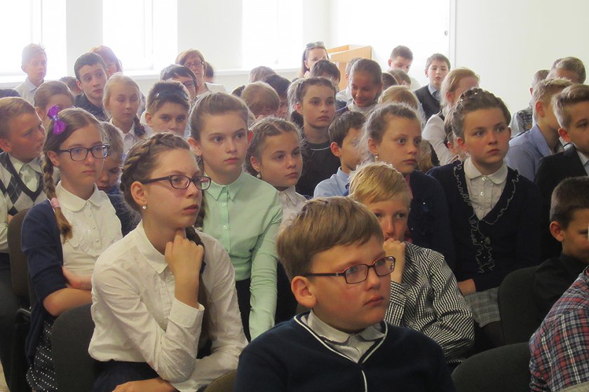 "Сем ружаў" прэзентавалі школьнікам у Цэнтральнай дзіцячай бібліятэцы